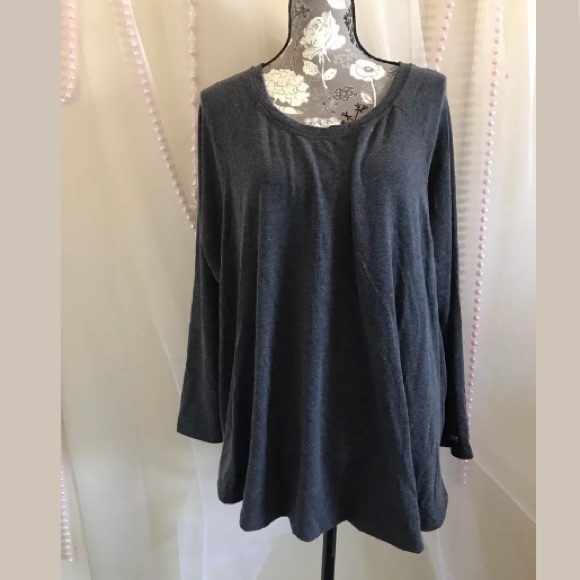 Tommy Hilfiger || Gray Sport Overaized Blouse - Picture 2 of 7